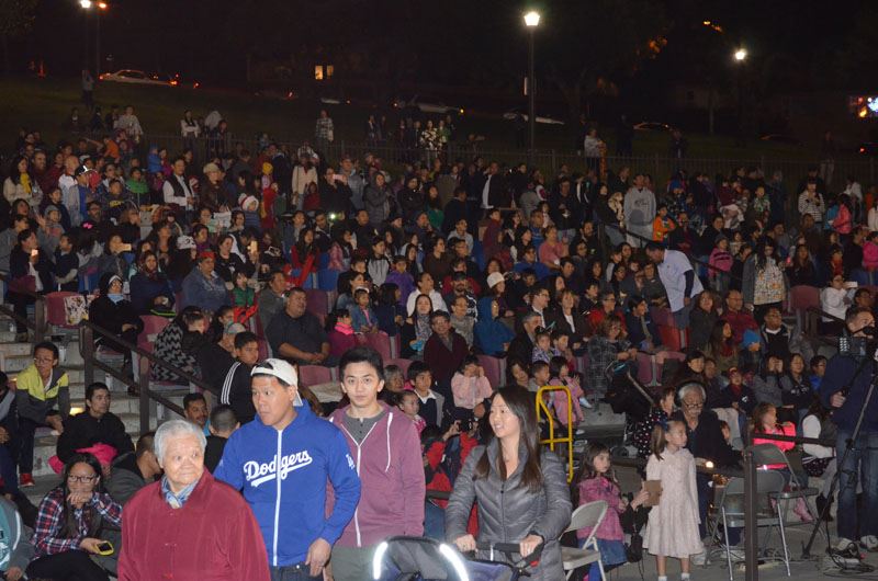 Holiday Snow Village 2015 18